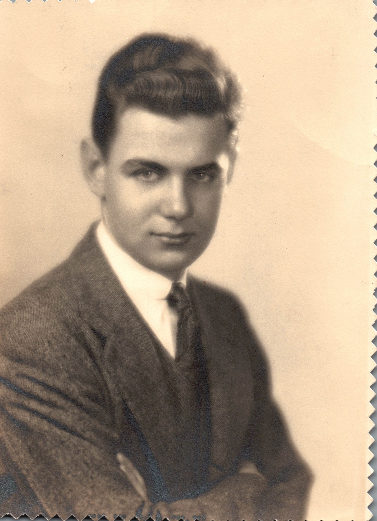 Avis de décès de Robert Francis Holland