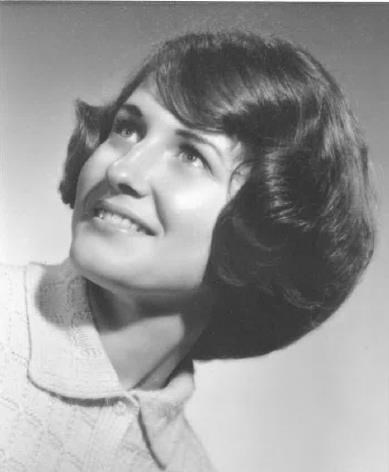 Obituario de Charlotte N. Barnes-Lewin