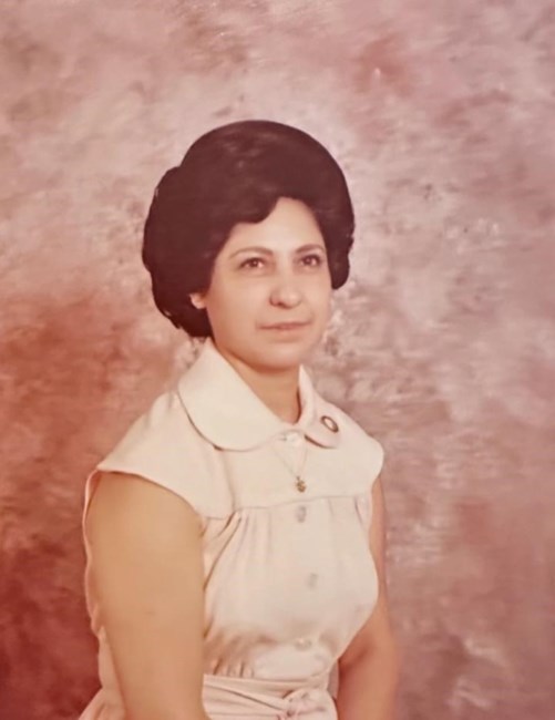 Obituary of Reyes Vela Macias