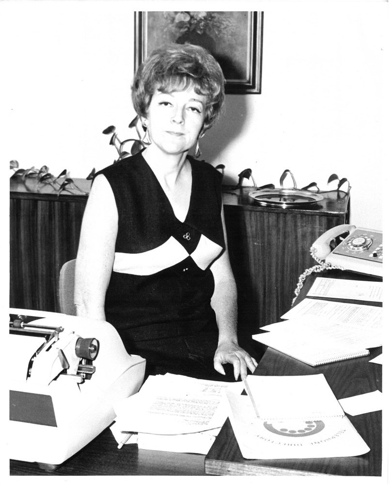 Obituary of Eva Lue McConnell