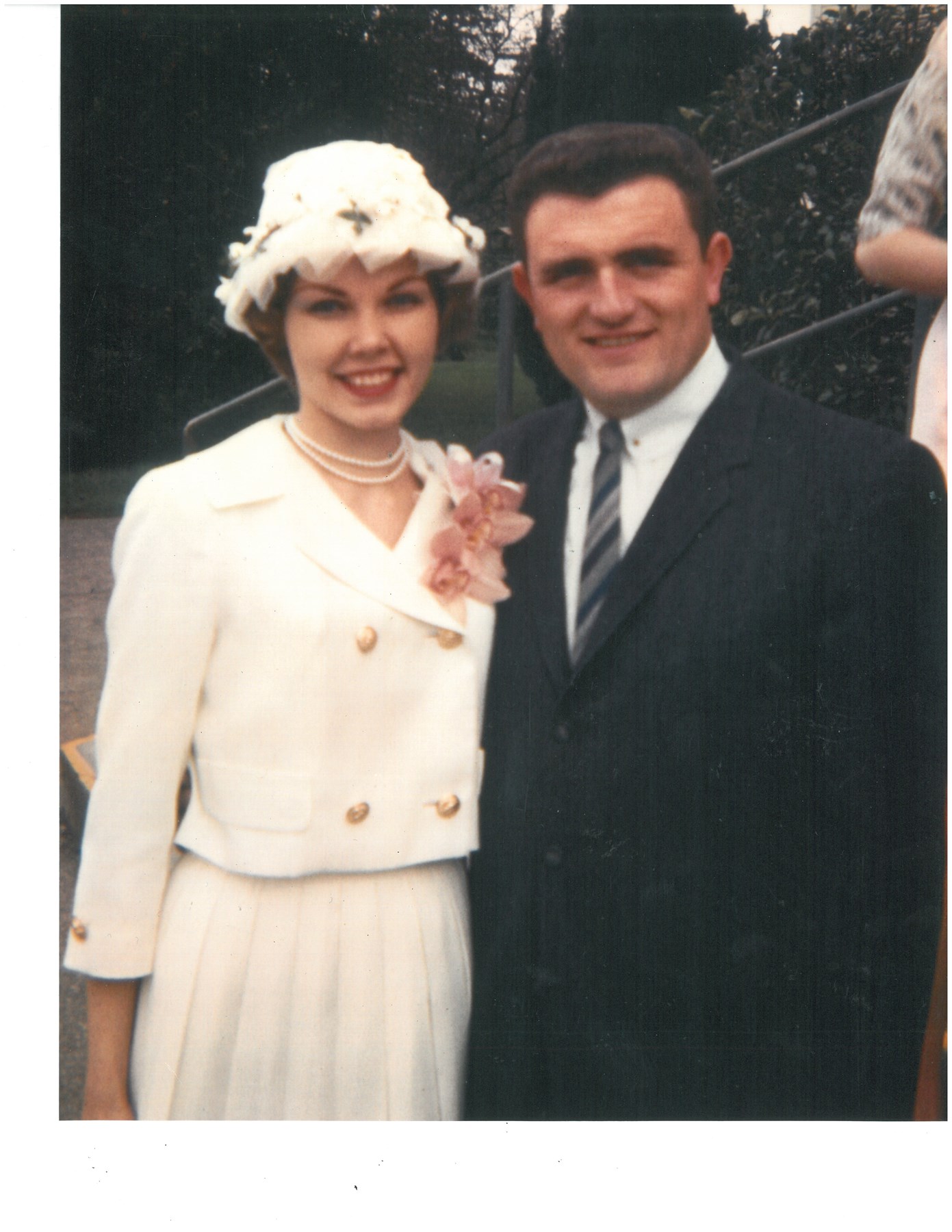 Obituary of Kathleen Ann Howe Laws