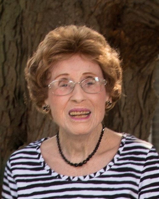 Obituary of Lois C. Ewing