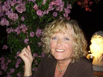 Obituary of Suzanne Joan Logan