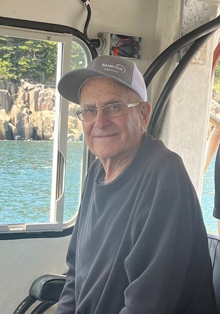 Obituary of Alger Larry Sollows