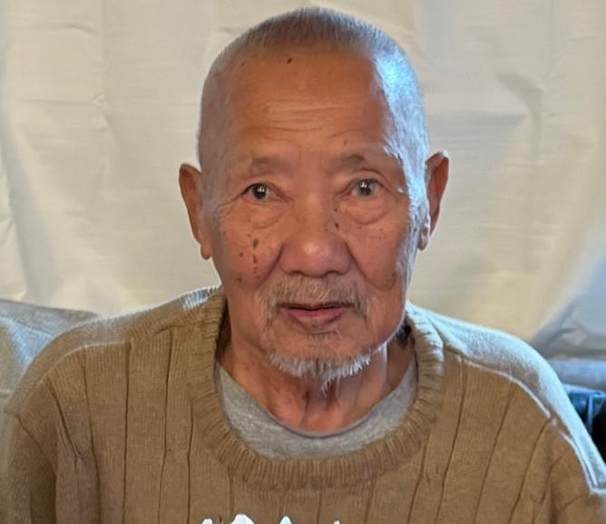 Obituary of Thongla Sengchareune