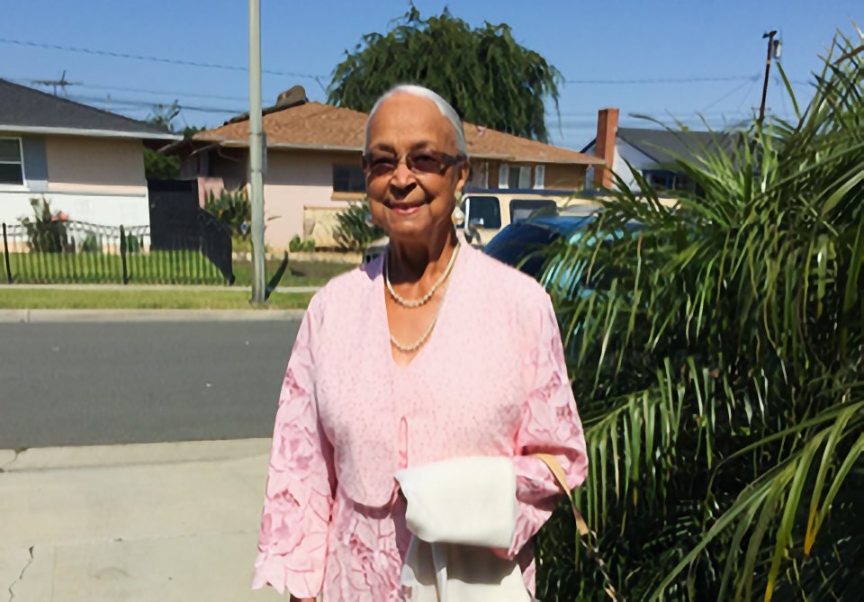 Obituary of Barbara Barnes Washington