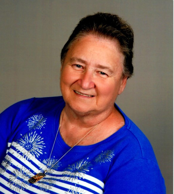 Obituary of Carolyn Roof Hicks