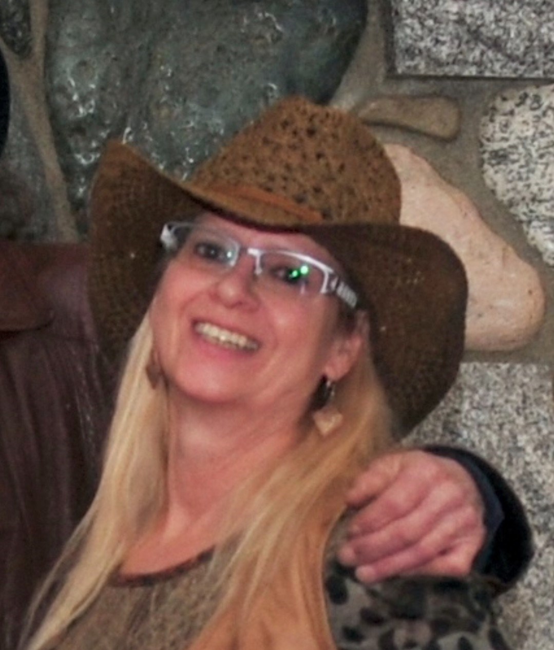 Obituario de Honey Yvonne Armstrong