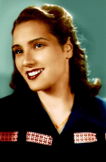 Obituary of Laura Sagliano McCall