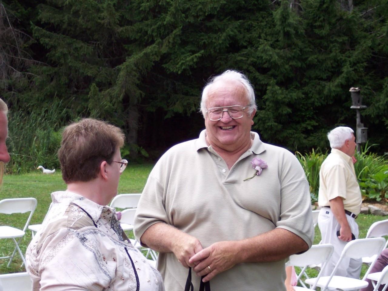 Obituario de Donald F. Hill