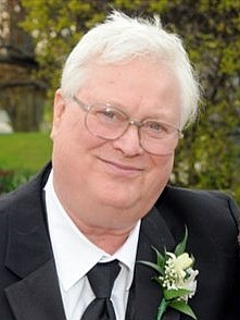 Obituary of Robert W. Stashak