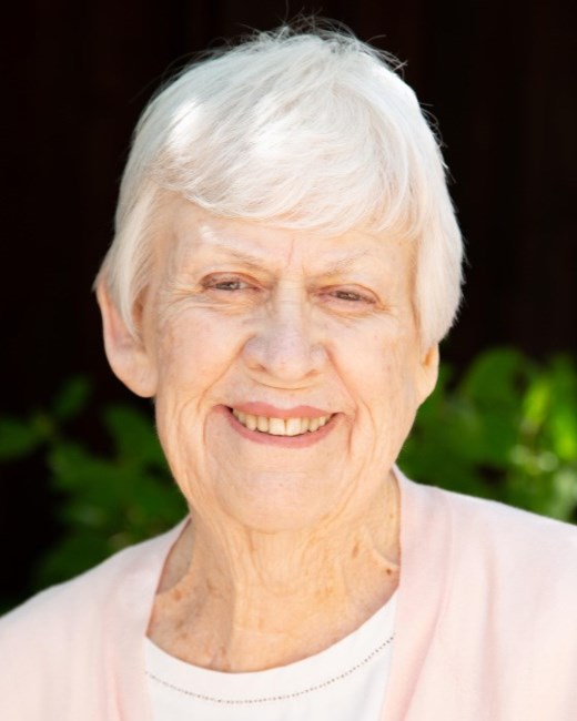 Obituary of Marcia Guiver Mackay