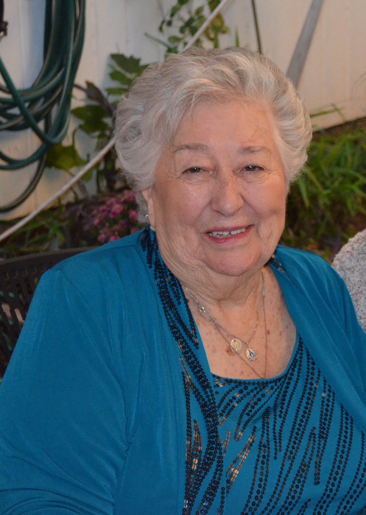 Obituary of Dolores A. Earles