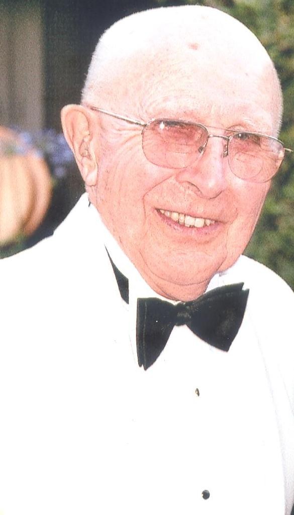 Obituario de Raymond J Szada