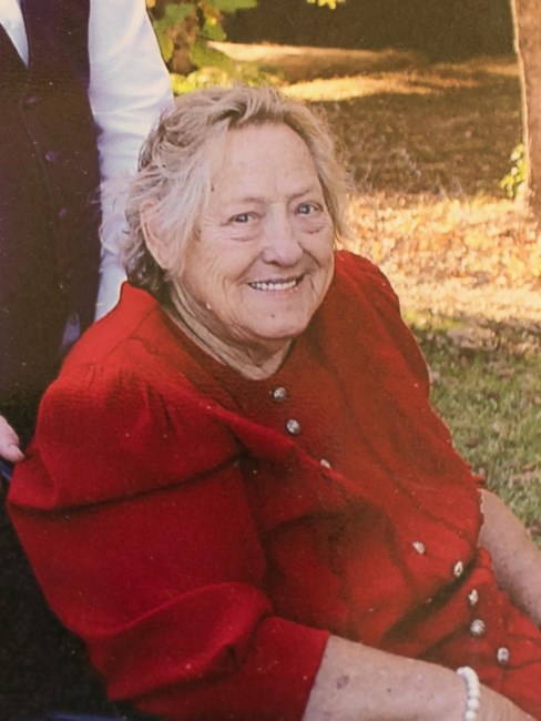 Obituary of Carolyn Holmes