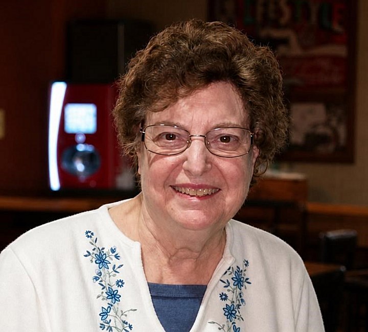 Obituary of Carolyn Roush