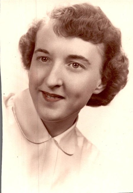 Avis de décès de Evelyn June Lucas