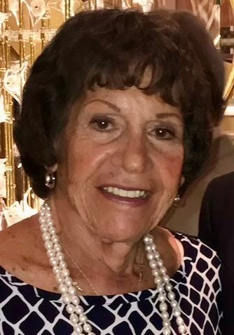 Obituary of Helen M Chachakis
