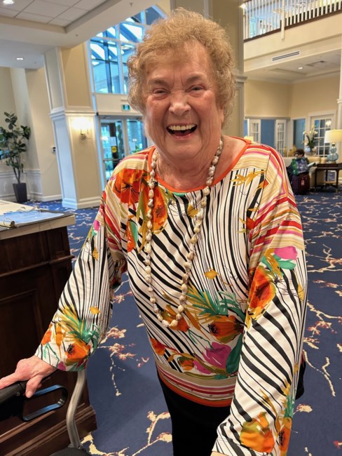 Obituary of Barbara Winifred Olley