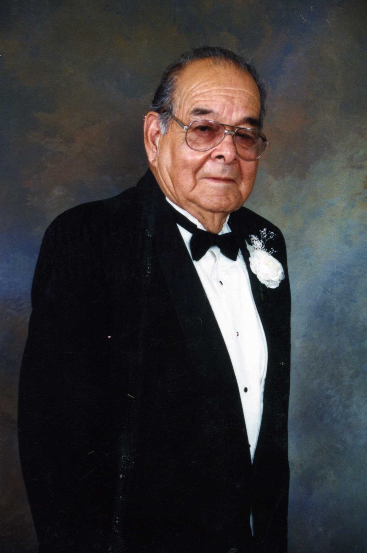 Avis de décès de Antonio V. Escandon