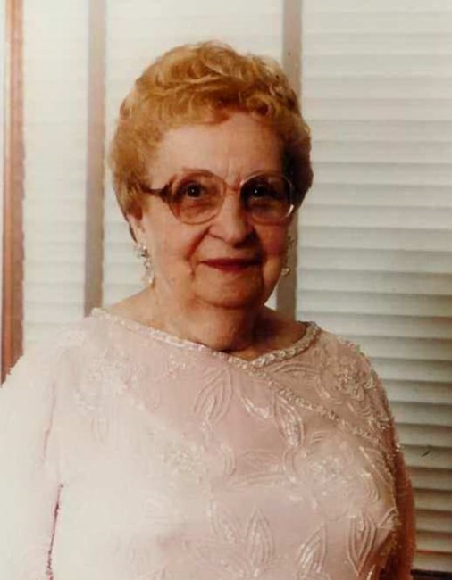 Obituary of Gertrude M. Muth