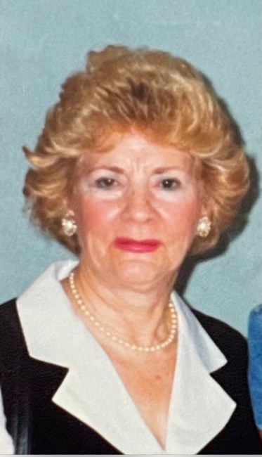 Obituary of Maria Del Carmen Mena