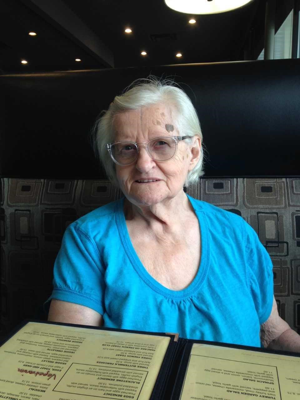 Obituary of Barbara Jean (Sindall) Walker