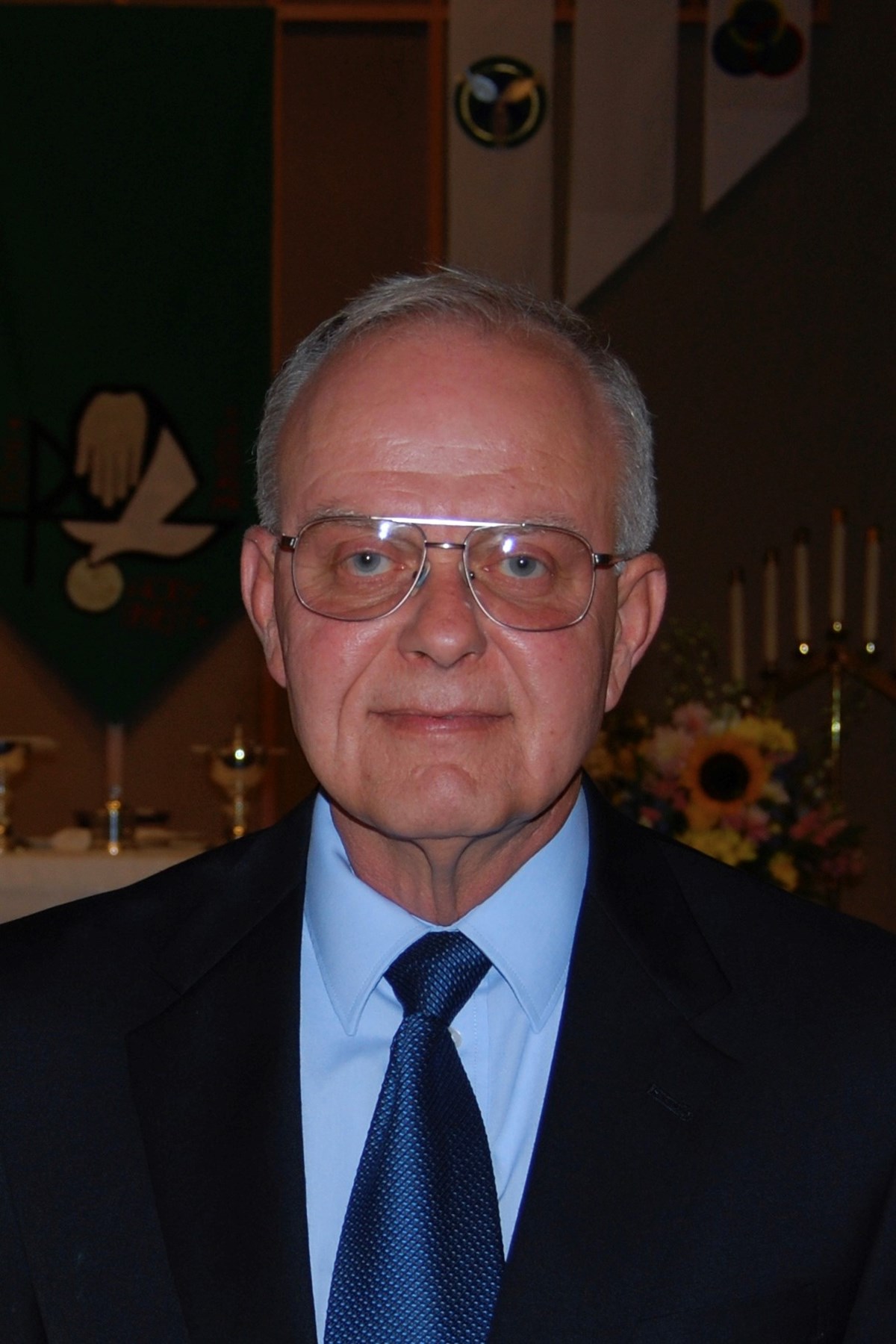 Obituary of Kenneth B. Scharpen