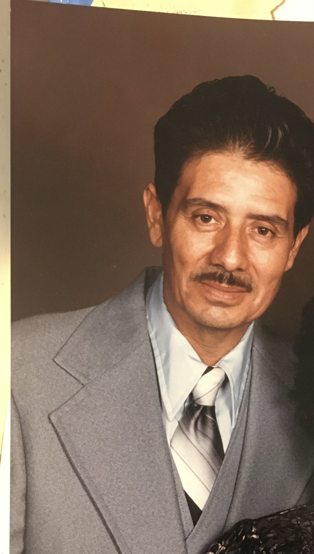 Obituary of Efren Torres Sr.