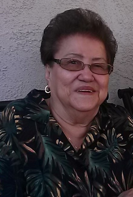 Obituary of Rebecca "Nana" Samaniego Molina