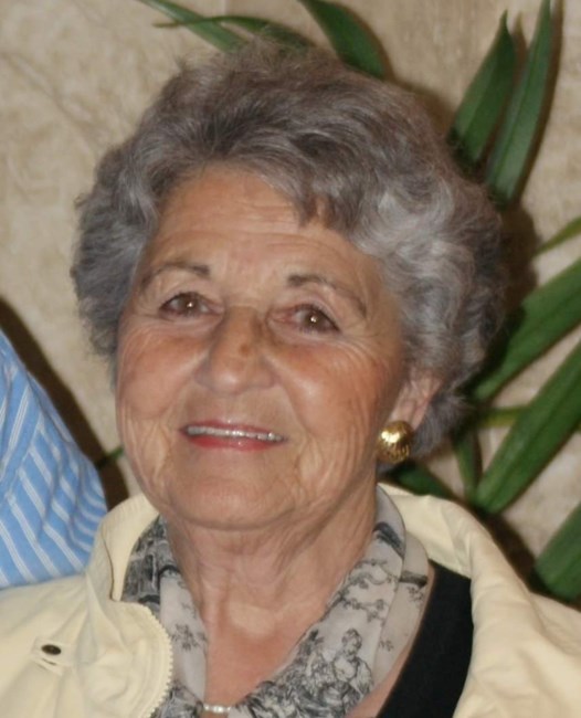 Obituario de Doris J. Cloutier