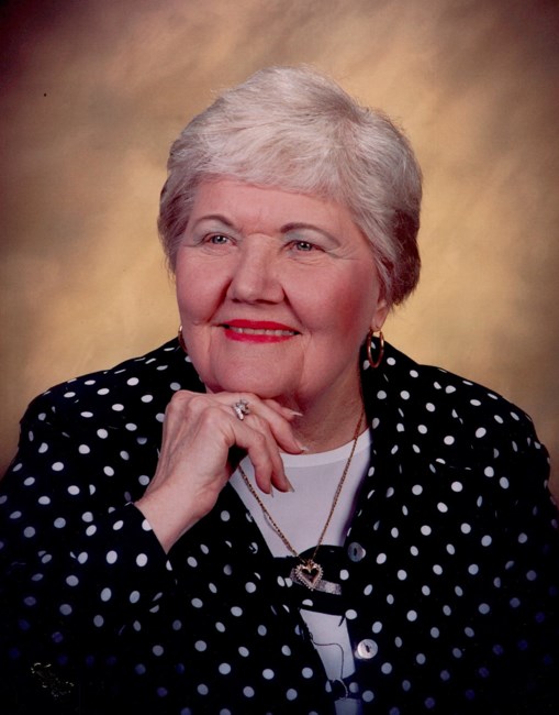 Obituary of Evelyn Lewis