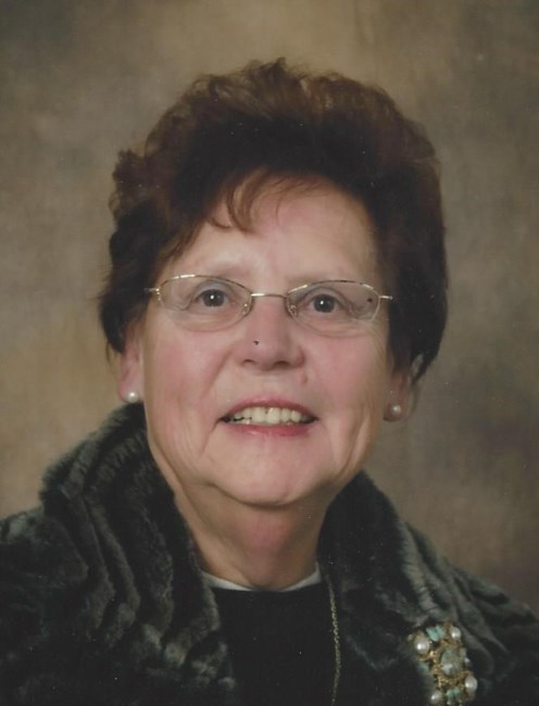 Obituary of Shirley Feather