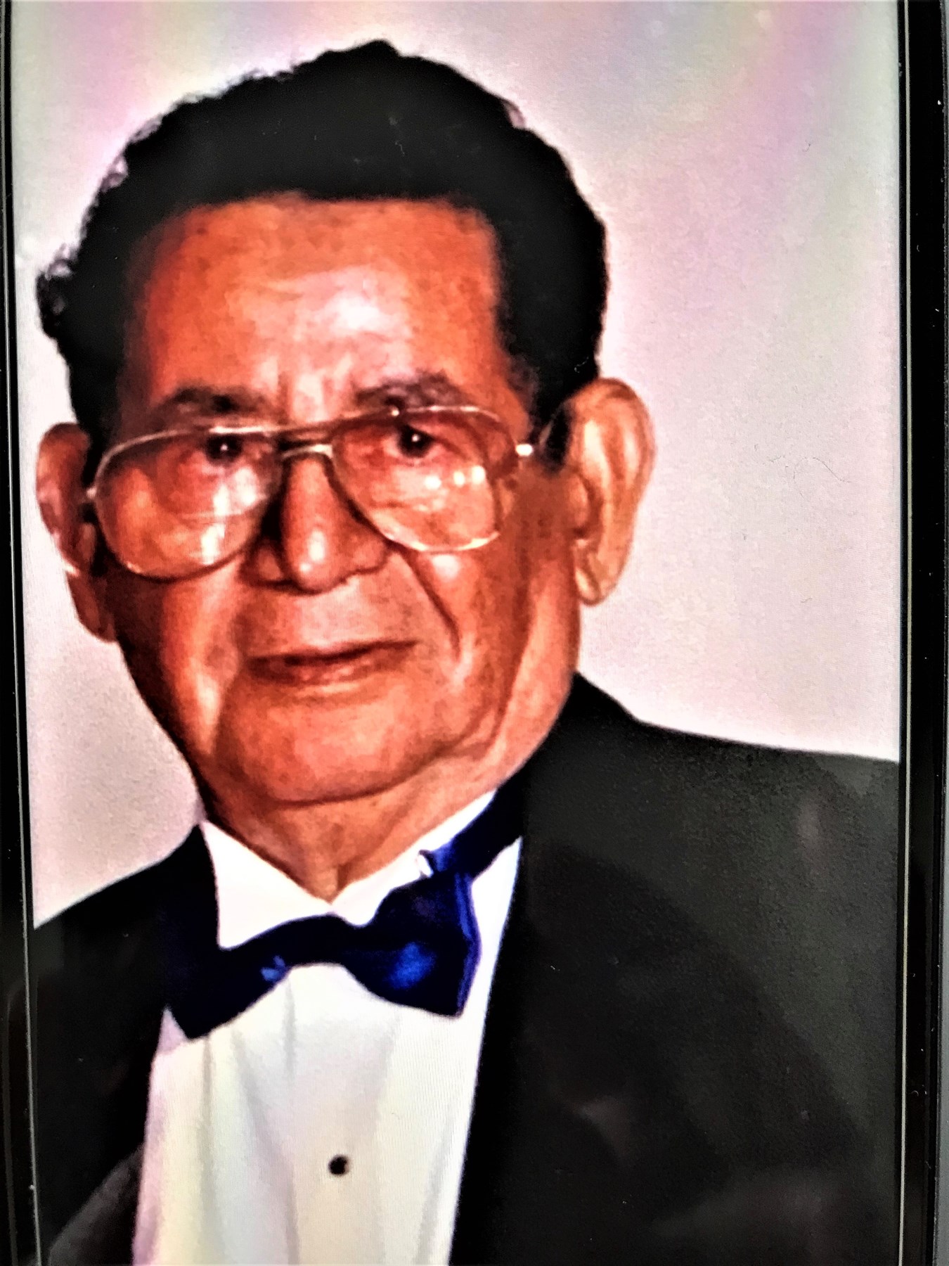Obituary of Jose L Jauregui