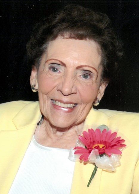 Obituary of Mary Helen Saucier