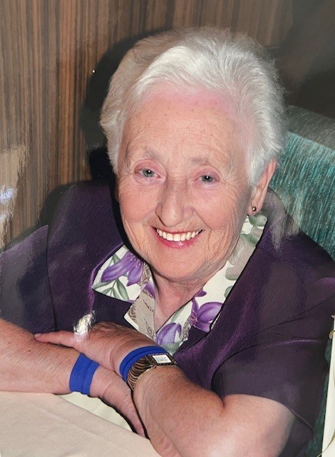 Obituary of Joan Slater (nee Hanson)