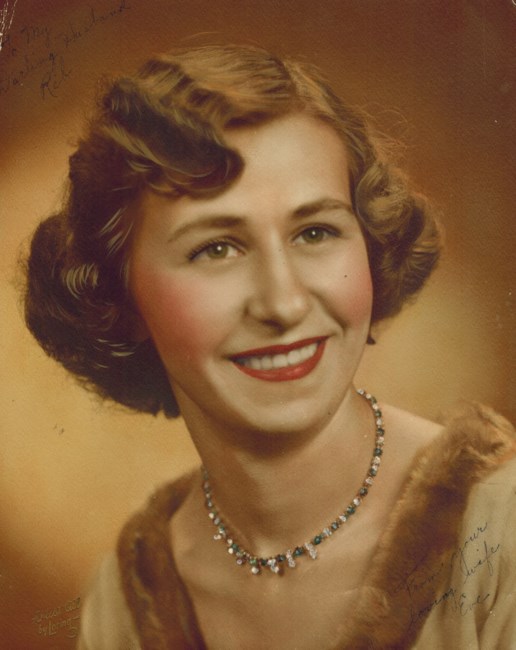 Obituario de Eva M. Hall