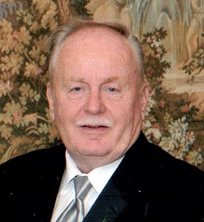 Obituario de Robert D. Hoey