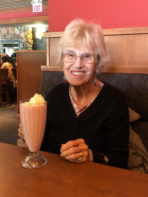 Obituario de Marguerite Winona Hobbs