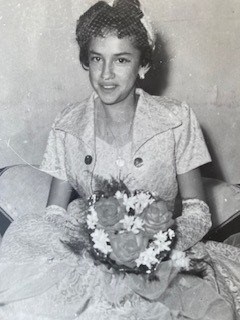 Obituary of Maria L Flores