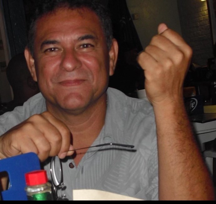 Obituary of Hector Lorenzo Salinas