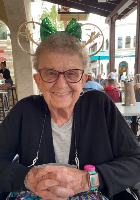Obituary of Veronica Mary Salansky