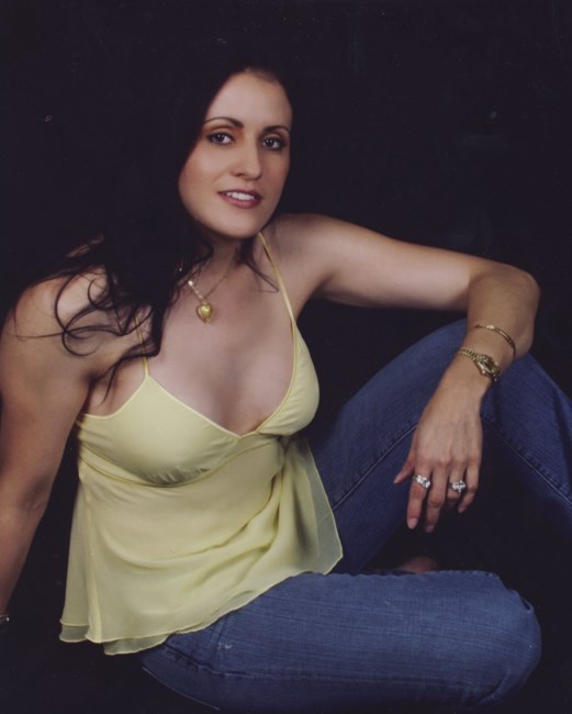 Obituario de Raquel Ramirez