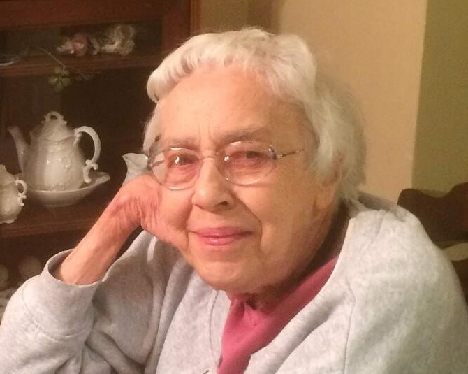 Obituary of Evelyn Grace Arnott