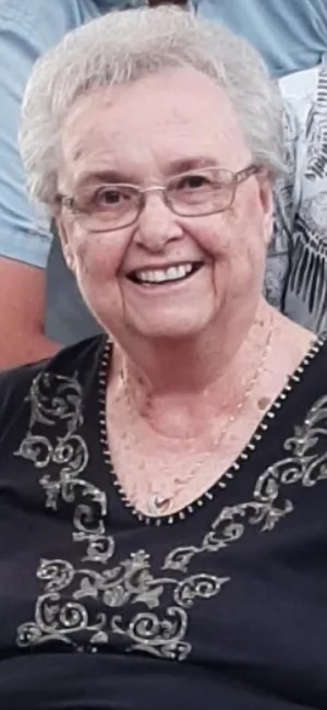 Obituario de Shirley June Creighton