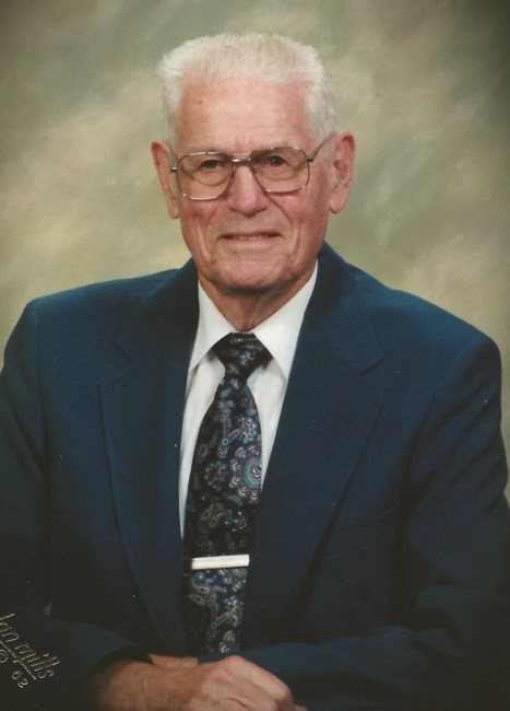 Obituary of Wallace T Bowden