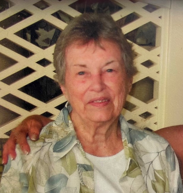 Obituario de Mrs. Joanne Dugas