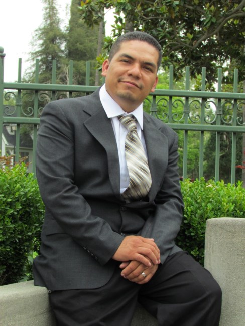 Obituary of Bernardo Gomez-Perez