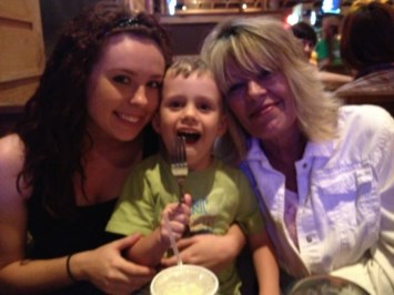 Avis de décès de Julie A. Hill