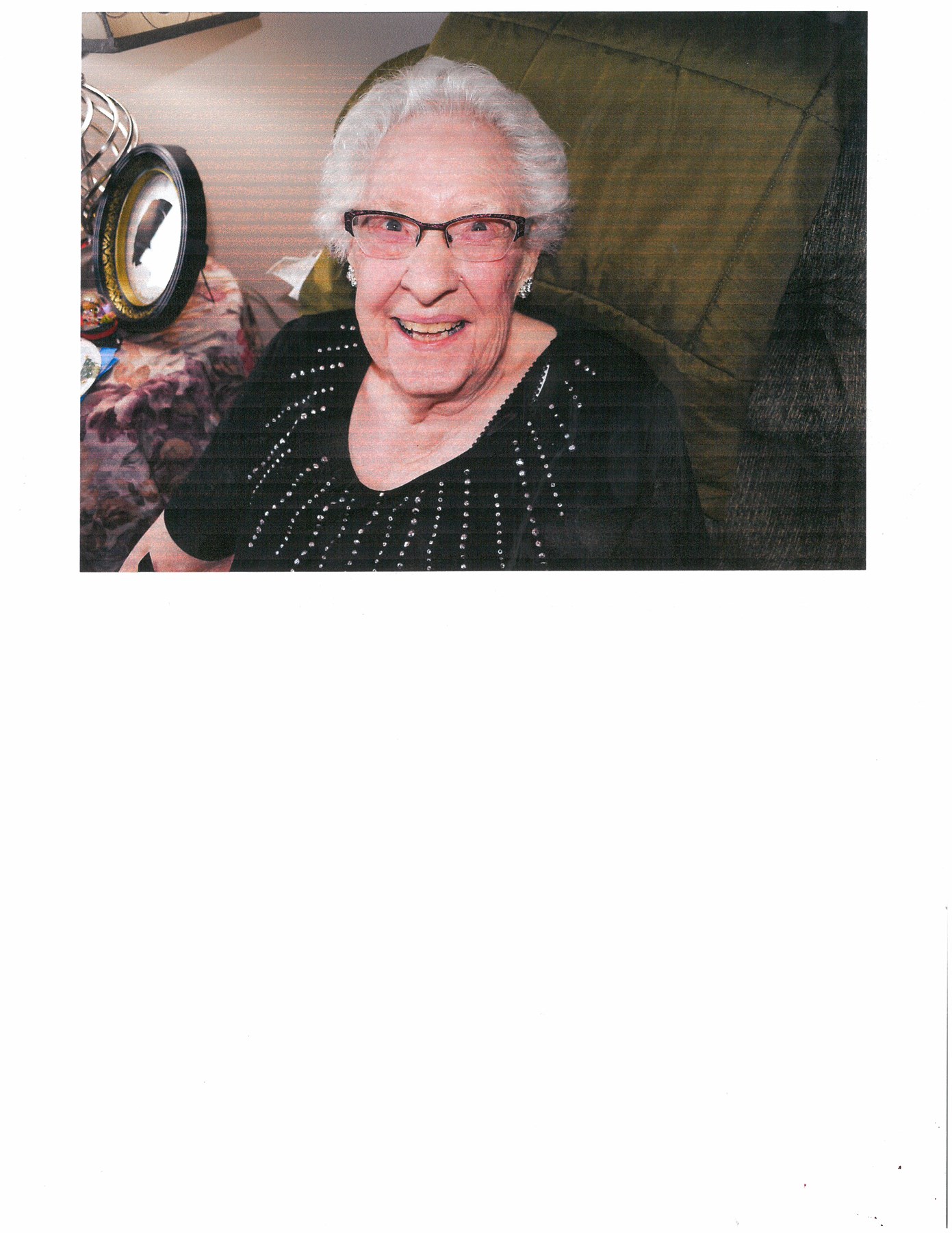 Obituario de Mrs. Eileen Mary Holmes